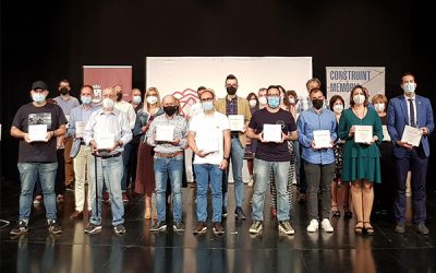 El Teatro Castelar acoge el homenaje a los 33 vecinos de localidades de la comarca del Medio Vinalopó que fueron víctimas del nazismo