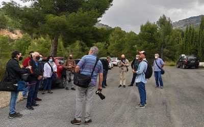 La Exposición Fotográfica “Jardins Imaginaris” y Julián Ochoa, actividades del Grup Fotogràfic de Petrer para Septiembre