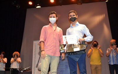 Ausiás Parejo recibe el Premio Juvenil del Concurso Internacional de Guitarra de Petrer