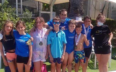 Un oro y dos bronces para el Club Natación Sax en Benidorm