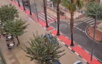 La lluvia caída en Sax vuelve a inundar las principales avenidas