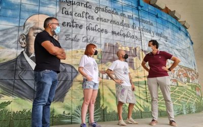 La Plaza Castelar de Elda renueva su imagen con un mural de 12 metros en homenaje al político que lleva su nombre