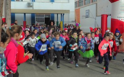 V Carrera solidaria en el Colegio Cervantes de Sax a favor de Cáritas