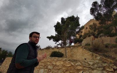 Se desprende una roca de grandes dimensiones de la ladera del Castillo-fortaleza por las lluvias