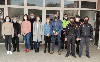 La unión de la Asociación Española de Guardias Civiles, uno de sus socios en reserva, el Ayuntamiento de Petrer y una empresa de transportes alicantina hará llegar a Ucrania ayuda humanitaria