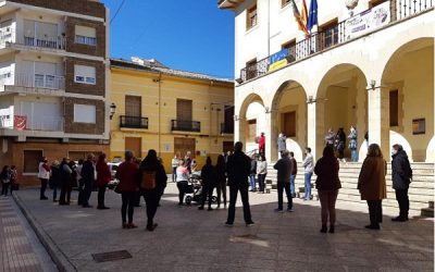 Protesta silenciosa en Sax contra la guerra de Ucrania