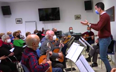 La música como motor de alegría, ánimo y salud, los mayores de Sax siguen sus ensayos