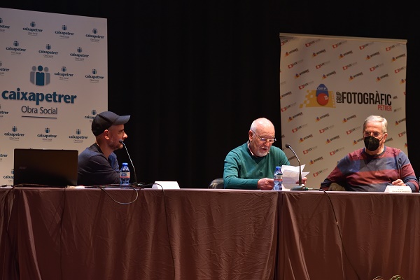 Conferencia a cargo de Alfonso Almendros “Visiones contemporáneas sobre el amor, la memoria y la intimidad”