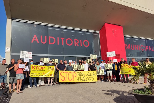 manifestacion contra las macroplantas