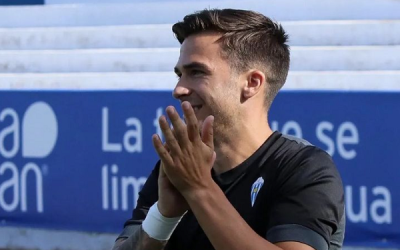 El CF La Nucía se hace con los servicios del polivalente sajeño Ángel López