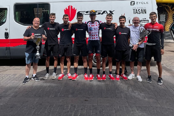 El Equipo Essax se quedó a las puertas de la victoria en la Vuelta a Tenerife y cerró su participación en el Tour des Landes