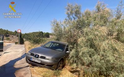Detenidos en Sax por el robo de un vehículo en el que circulaban