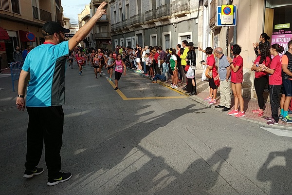 La carrera de atletismo más popular de Sax vuelve a las calles celebrando su veinte aniversario