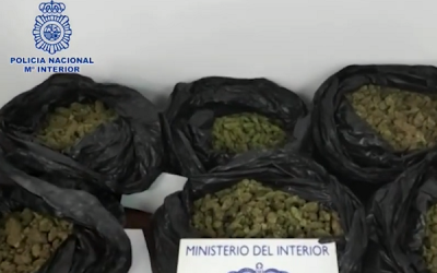 Nueva persecución en Elda con dos detenidos por transportar 13 kilos de marihuana