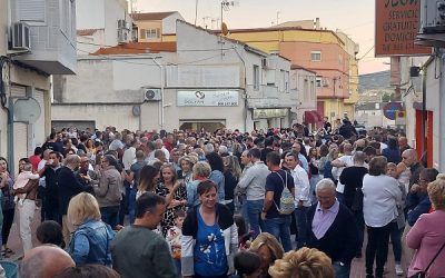 Apoteósico final de fiesta del medio año en Sax
