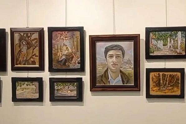 Gran éxito de la exposición dedicada a la figura de Pedro Valdés Náger, un pintor sajeño de fama nacional