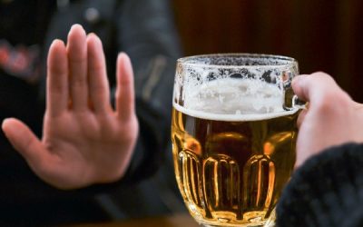 Unas 3.400 personas al año acuden a Sanidad para dejar el alcohol en la Comunitat Valenciana