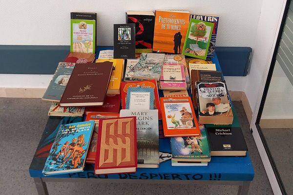 ’El Libro Viajero’ vuelve al hospital de Elda