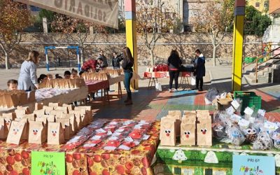 El noveno mercadillo solidario del colegio Alberto Sols de Sax ¡todo un éxito!