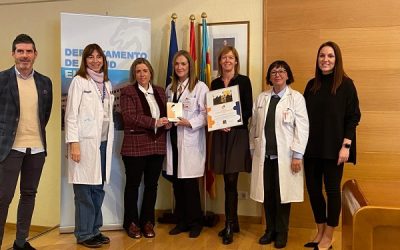El servicio de farmacia hospitalaria del Hospital de Elda recibe el premio OAT Adherencia