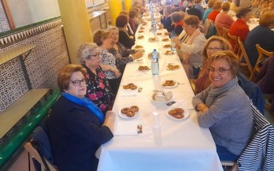 Éxito de participación en la buñolada de las Amas de Casa de Sax