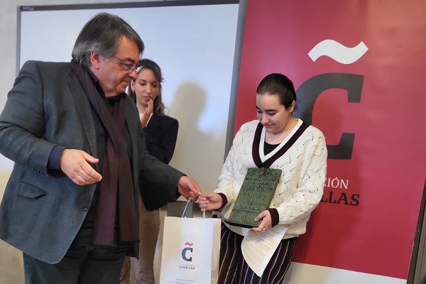 La sajeña Carmen Galvañ sigue cosechando premios literarios a lo largo del territorio nacional