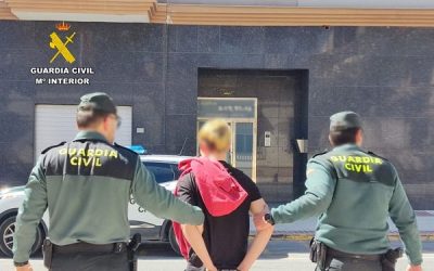 Detenidos dos delincuentes que se dedicaban a robar en viviendas y cuartelillos festeros de Sax