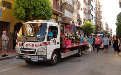 Se volvió a celebrar a golpe de claxon y bocina la fiesta de San Cristóbal en Sax