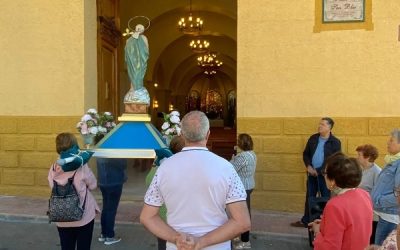 La villa de Sax daba la bienvenida al mes de octubre con su tradicional Rosario de la Aurora