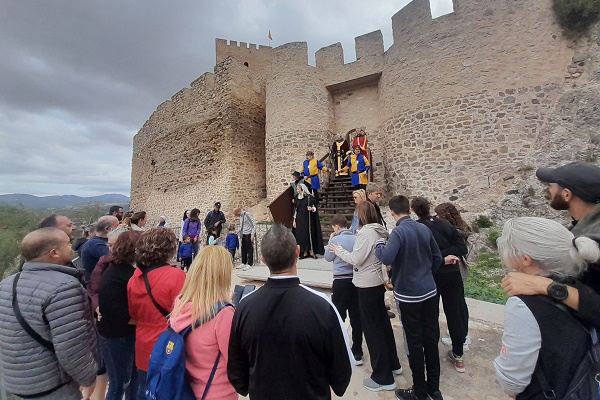 Aprobación provisional de la nueva ordenanza que establece tasas por las visitas al Castillo de Sax
