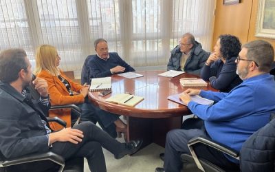 Sax y Petrer acuerdan reformar el puente de la rambla de Cotxinets que divide los dos términos municipales y permitirá proteger el Paisaje Protegido de la Serra Maigmó y Serra del Sit