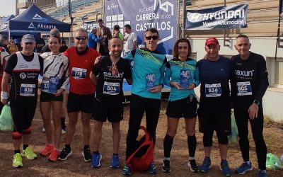Tres pódiums para el atletismo sajeño en la Carrera de los Castillos de Alicante con 1.500 participantes