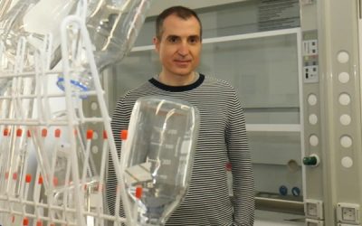 El científico sajeño Fernando T. Maestre ha sido fichado por Arabia Saudí para continuar su imprescindible labor investigadora