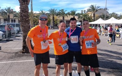 Estupenda participación de atletas sajeños en la LI Media Maratón de Elche