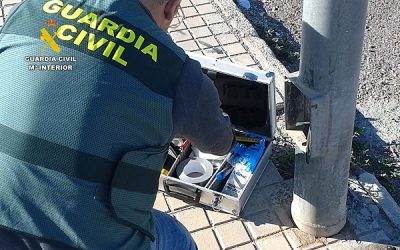 La Guardia Civil detiene a dos personas por robar cable de cobre del alumbrado público e investiga a otras cuatro