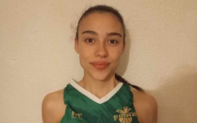 La jugadora Ana Amat Hernández se convierte en la primera sajeña en participar en la Final Four de Baloncesto