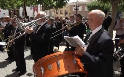 Guiño de las fiestas de Salinas a la comparsa de Garibaldinos de Sax