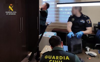 Detenida una persona por grabar con una cámara oculta imágenes intimas de sus inquilinos, clientes y trabajadoras