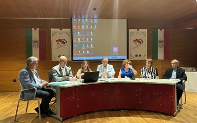La villa de Sax celebró el Simposio conmemorativo del 150 aniversario de la comparsa de Garibaldinos
