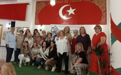 La Villa de Sax celebró junto a las Amas de Casa su medio siglo de vida