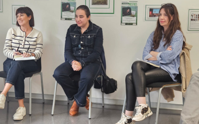 Dos sajeñas como protagonistas de la primera sesión del club de lectura de la biblioteca de la Facultad de Educación de la Universidad de Alicante