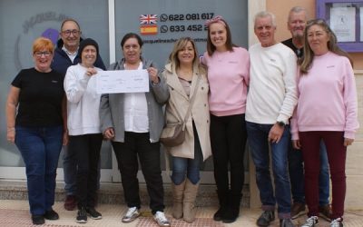 La tienda benéfica Jacqueline’s Charity Shop ha logrado recaudar sus primeros 1000 € en beneficio de pacientes con cáncer en apenas unas semanas
