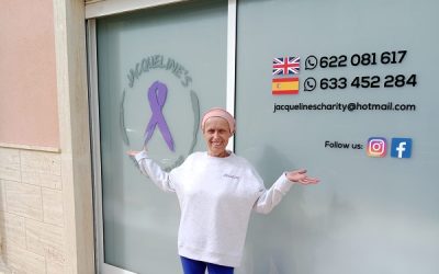 Una nueva tienda solidaria abre en Sax para luchar contra el Cáncer