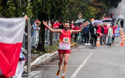 Juan Manuel González Valiente, atleta residente en Sax, lamentablemente queda excluido del Mundial de maratón debido a la insuficiencia de financiación