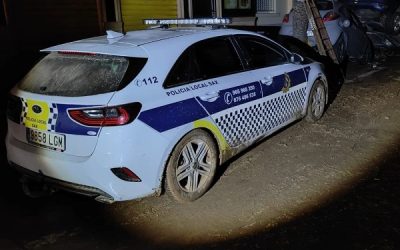 Agentes de la Policía Local de Sax participan activamente en el operativo de seguridad en tres de las localidades más gravemente impactadas por la DANA