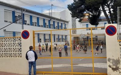 Los centros educativos de Sax no tienen clases este martes, pero están abiertos para los alumnos