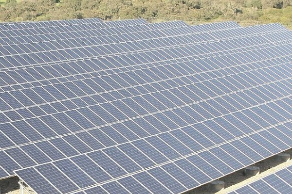 Nueva planta solar de 46,8 MW entre Sax, Salinas, Elda y Petrer