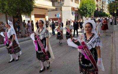 La villa de Sax se rindió ante la Virgen de la Asunción en la celebración de los días grandes de sus fiestas