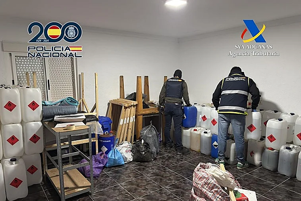 Desmantelado en Sax un laboratorio de cocaína oculto tras importaciones de pulpa de fruta desde Colombia