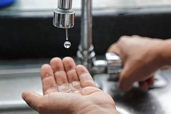 Una avería deja sin agua a la mayoría de la población de Sax durante más de ocho horas